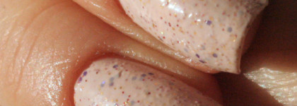 Лак Dance Legend из серии Ice Cream в оттенке №03 Tutti Frutti