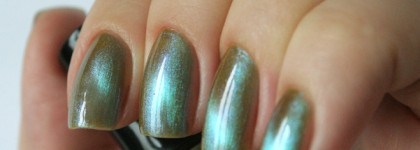 Лучшая новинка 2025 года: лак Swamp Stream от Grattol Nail Polish