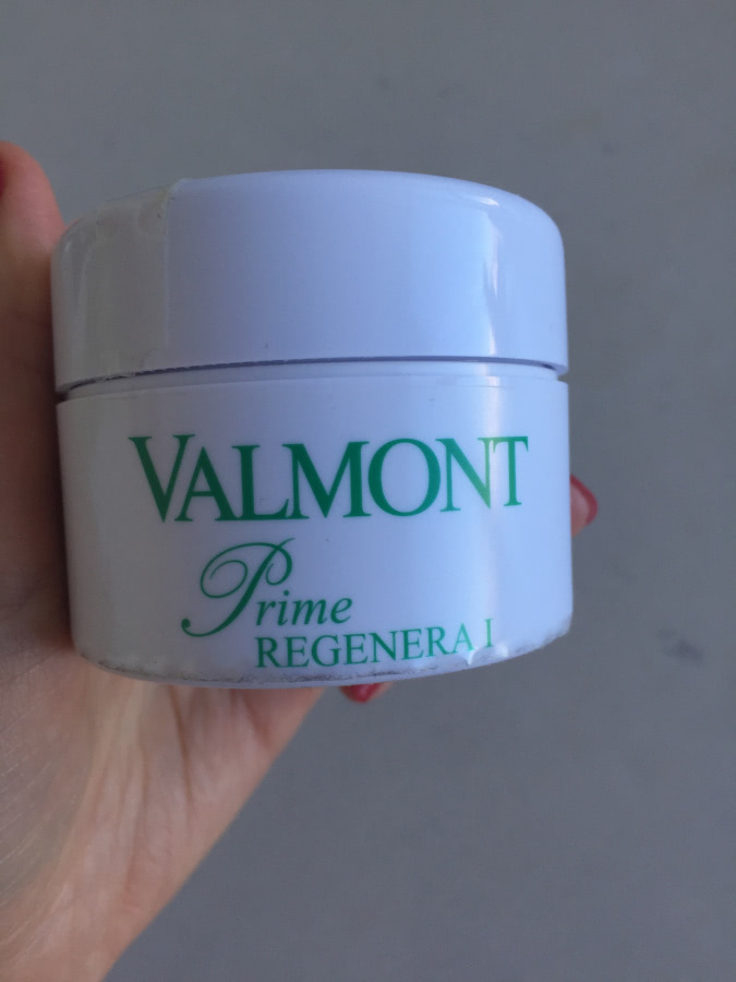 Valmont золушка. Вальмонт крем. Вальмонт увлажняющая маска 200мл. Крем для рук Valmont.