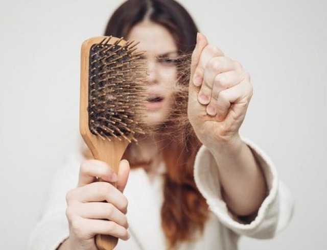 Помогите советом - спасает ли лазерная расческа при выпадении волос? |  Отзывы покупателей | Косметиста
