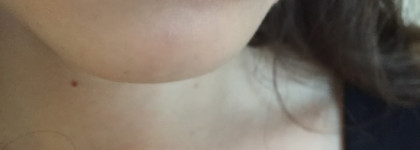 MAC Cremesheen lipstick в оттенке Bosom Friend