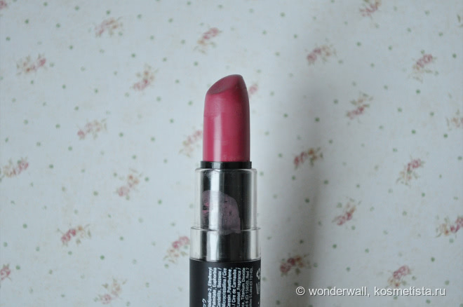 Очаровательная NYX Matte Lipstick в оттенке Tea Rose