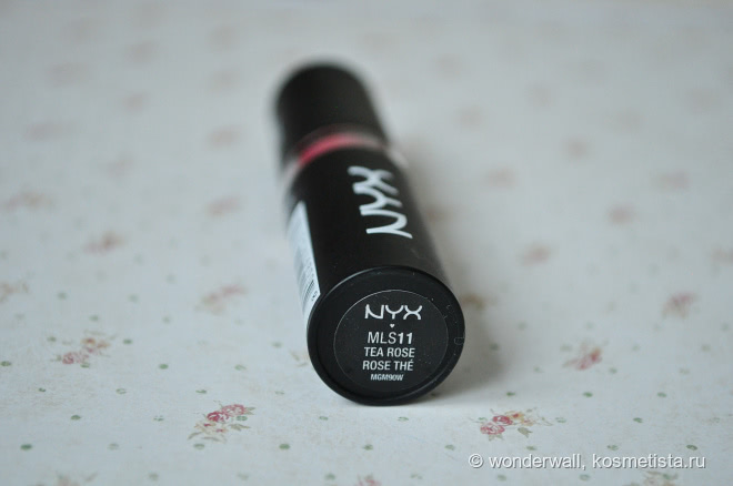 Очаровательная NYX Matte Lipstick в оттенке Tea Rose