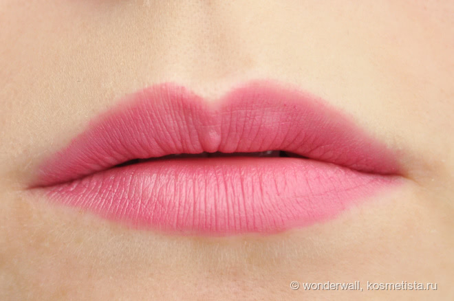 Очаровательная NYX Matte Lipstick в оттенке Tea Rose