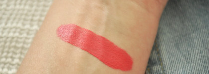 По-летнему яркая NYX Soft Matte Lip Cream 05 Antwerp