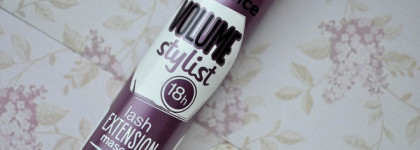 Тушь для ресниц Essence Volume Stylist 18h lash Extension Mascara