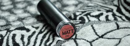 Губная помада Catrice Ultimate Matt Lipstick 010 Coffe, Mattmoiselle?