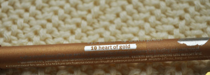 Водостойкий карандаш для глаз Essence Extreme Lasting Eye Pencil 10 Heart Of Gold