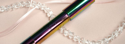 Хайлайтер для губ Catrice Lala Berlin Prismatic Paint 03 Prismatic Blue