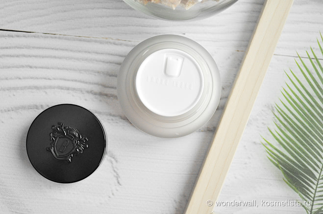 Увлажняющий крем Bobbi Brown Hydrating Water Fresh Cream