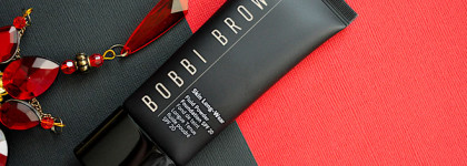 Тональный флюид Bobbi Brown Skin Long-Wear Fluid Power Foundation C-004 Alabaster