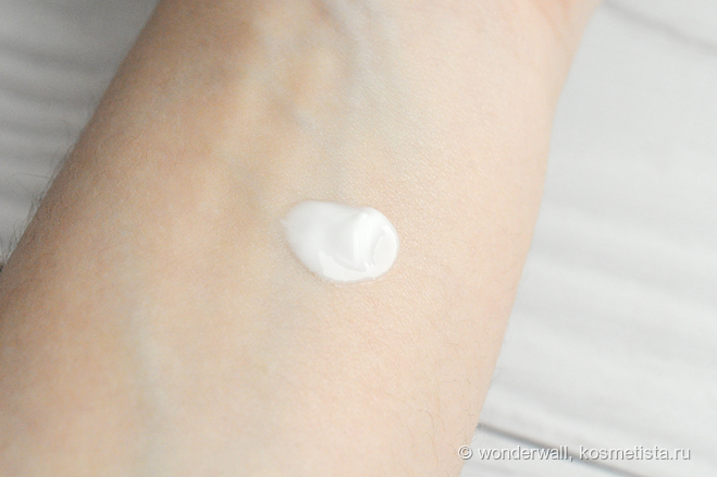 Успокаивающий крем для пересушенной проблемной кожи Avene Cleanance Hydra Soothing Cream 