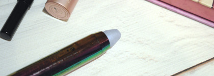 Космическая фантазия с синим акцентом