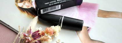 Губная помада MAC Lipstick Frost 321 Model Behaviour