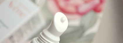 Возрождающий уход за кожей вокруг глаз Avene Refreshing Eye Contour Care