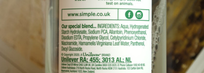 Тоники для лица Simple Soothing Facial Toner и Revox Cherry Blossom Rice Milk