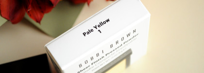 Пудра компактная Bobbi Brown Sheer Finish Pressed Powder 1 Pale Yellow