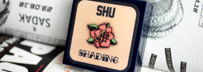 SHU: монотени для век Shading 121 и румяна компактные Cheeky Boom Blush 35