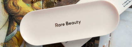 Палетка теней для век Rare Beauty Discovery Eyeshadow Palette True to Myself