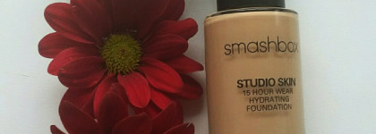 "Жидкий фотошоп" - тональная основа Studio Skin 1.1 от Smashbox