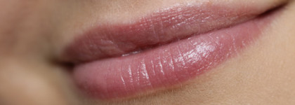 EOS Shimmer Sheer Pink