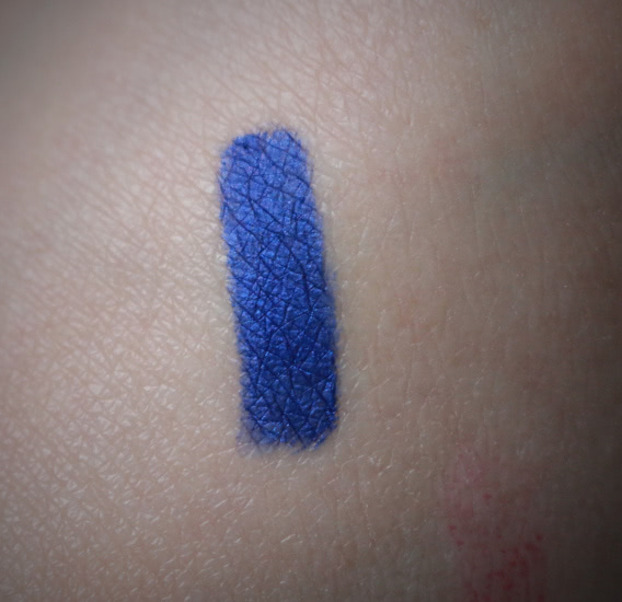 Mac Kajal Crayon в оттенке Flourish Me Bold