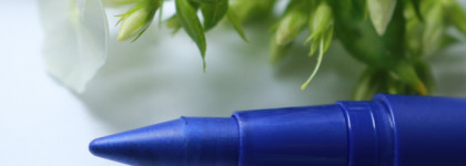 Mac Kajal Crayon в оттенке Flourish Me Bold