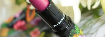 Помада от MAC Lipstick в оттенке Si, Si, Me