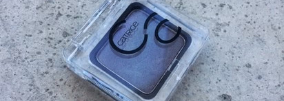 А вы любите дуохромные тени? Я-да!- тени для век от Catrice Eyeshadow в 140 оттенке "Secrets Of le Chrome