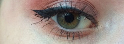 А вы любите дуохромные тени? Я-да!- тени для век от Catrice Eyeshadow в 140 оттенке "Secrets Of le Chrome