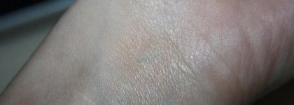 3 года назад я сказала: "Этот консилер поселится в моей косметичке надолго". И оказалась права. Покраснения, круги под глазами? Забудьте! Catrice Camouflage cream 020 Light Beige - я твоя навеки