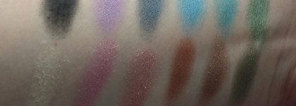 Теперь я точно Sleekанутая! Нереально шиммерные, насыщенные и пигментированные оттенки в палетке Sleek Make-UP I-Divine Original. Увы, не обошлось без минусов. Обзор всех оттенков, варианты макияжа