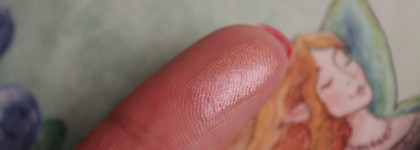 Волшебная пыльца Nyx Duo Chromatic Illuminating Powder в оттенке Crushed Bloom (03)