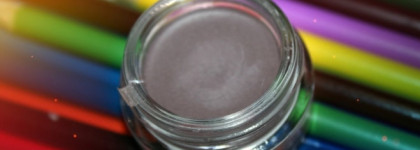Сложные, но прекрасные кремовые тени для век Vivid Brights Creme Colour от Nyx