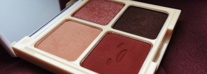 Holika Holika Gudetama Cupcake Eye Shadow. 01 Red Velvet