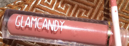 Глянцевый блеск от гламурной пчелки. GlamBee GlamCandy