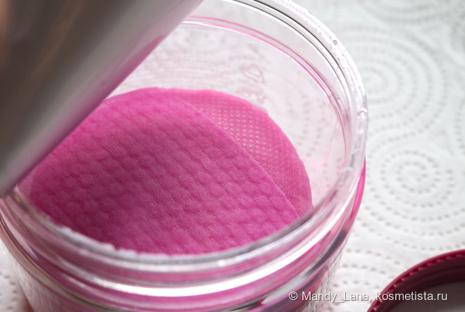 Очищающие винные пилинг-пэды Elizavecca Hell-Pore Perfect Wine Sparkling Peeling Pad