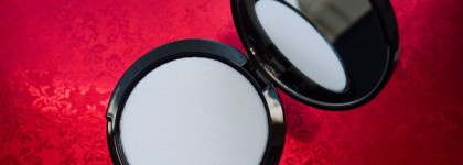 Рассыпчатая пудра Elizabeth Arden High Performance Blurring Loose Powder