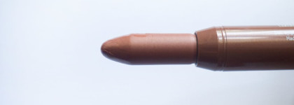 Помада- Карандаш для губ Yves Rocher Radiant lip crayon в оттенке "Золотой песок"