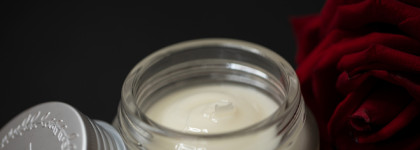 Очищающий крем с молоком ослиц Elizavecca Donkey Piggy Donkey Creamy Cleansing Melting Cream