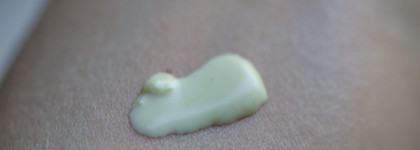 Солнцезащитное молочко для тела SPF 50+ Solaire Peau Parfaite Spray Lotion Yves Rocher