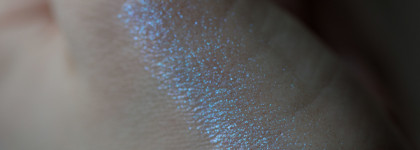 Блеск для губ Cosmic Dance, Relouis. Космический холод в оттенке 02