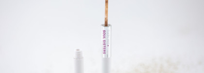 Жидкие тени-глиттер для век Darling* Soul Sisters №01. Двойной эффект в одном флаконе