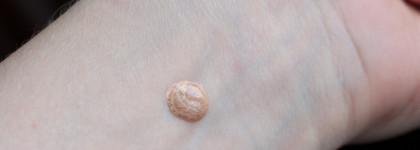 Chanel Les Beiges Touche De Teint water fresh complexion touch В10