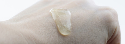 Обновляющая маска, средство для демакияжа и уход за волосами от белорусских брендов