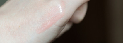 Свои губы, только лучше с блеском Shik Lip Gloss Care в оттенке 02 Naked