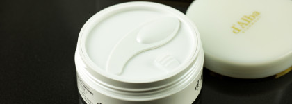 Защита от солнца и уход за кожей под глазами с косметикой d' Alba