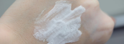 Кремовая пенка, выбеливающий крем и патчи с морским огурцом от трёх корейских брендов