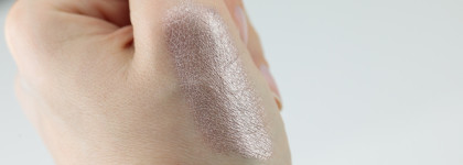 Жидкие сияющие тени для век Aravia Professional Glow Paradise оттенок 02 Antique Taupe