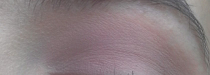 Тени для век NYX в оттенках Lace, S. O. S. и Skinny Dip